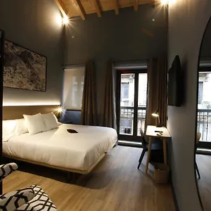 M&uga Hotela Hotel