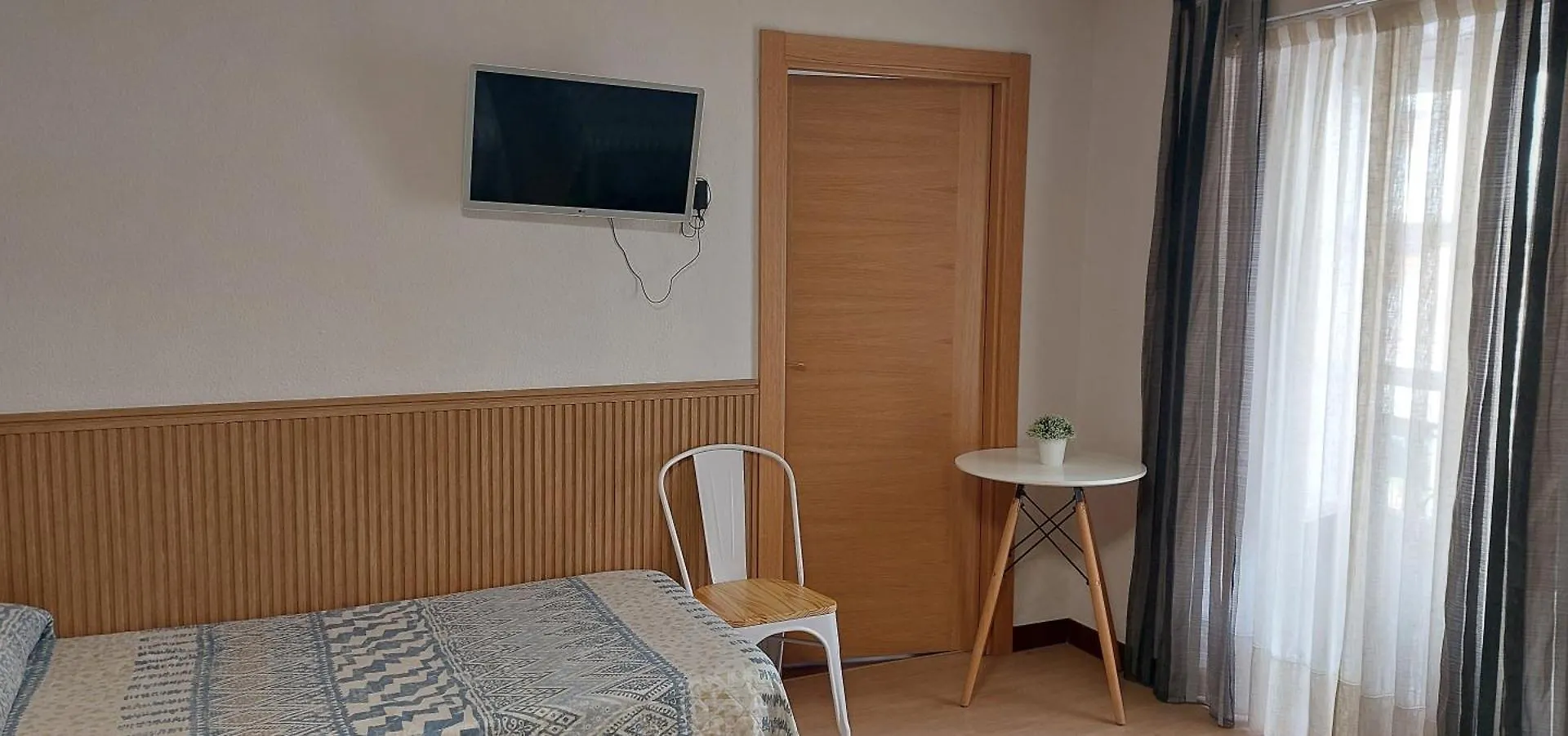 Guest house Pension Amaia H VI 00348 Vitoria-Gasteiz Spain